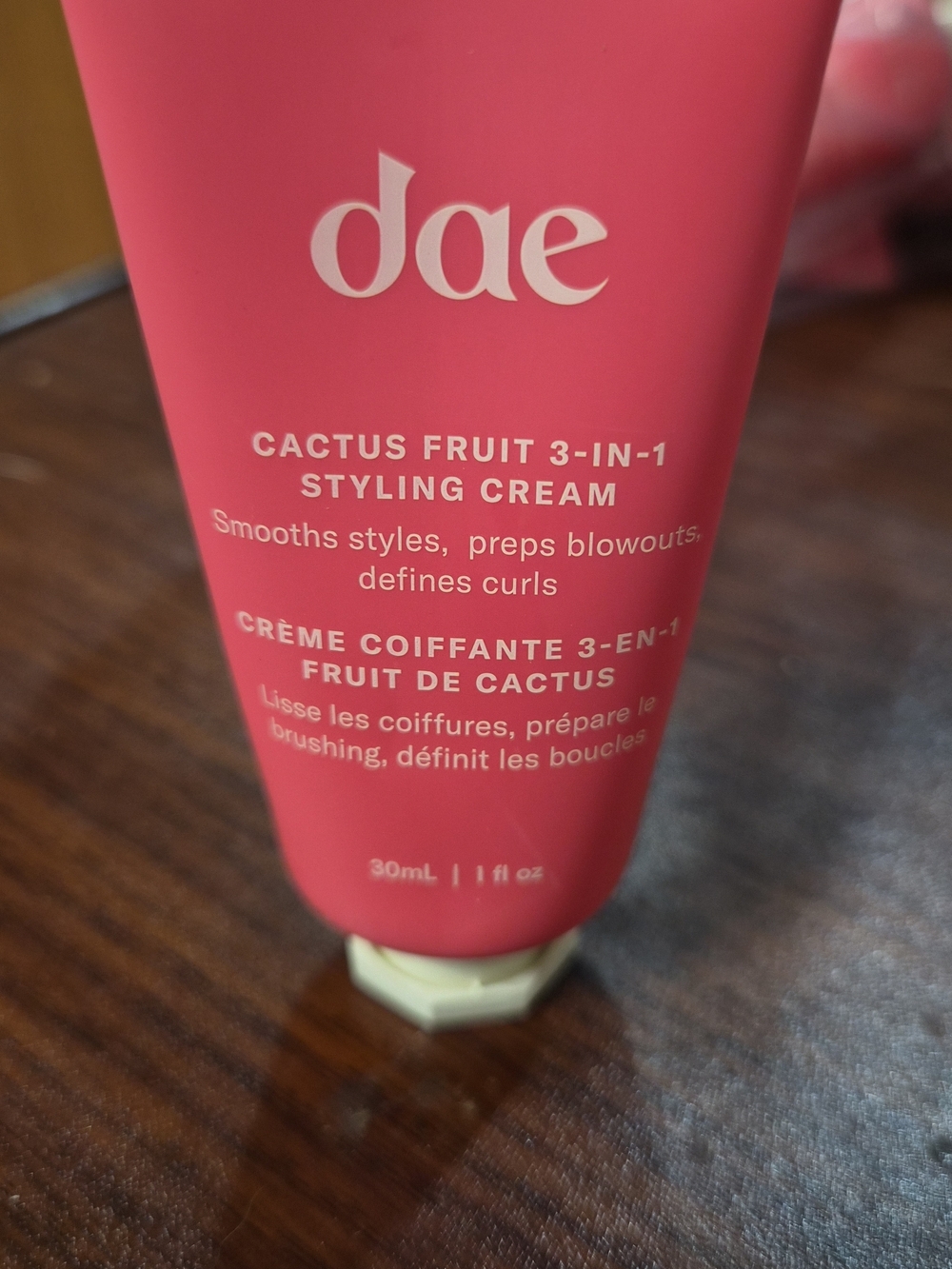 dae Cactus Fruit 3-in-1 Styling Cream — Pink